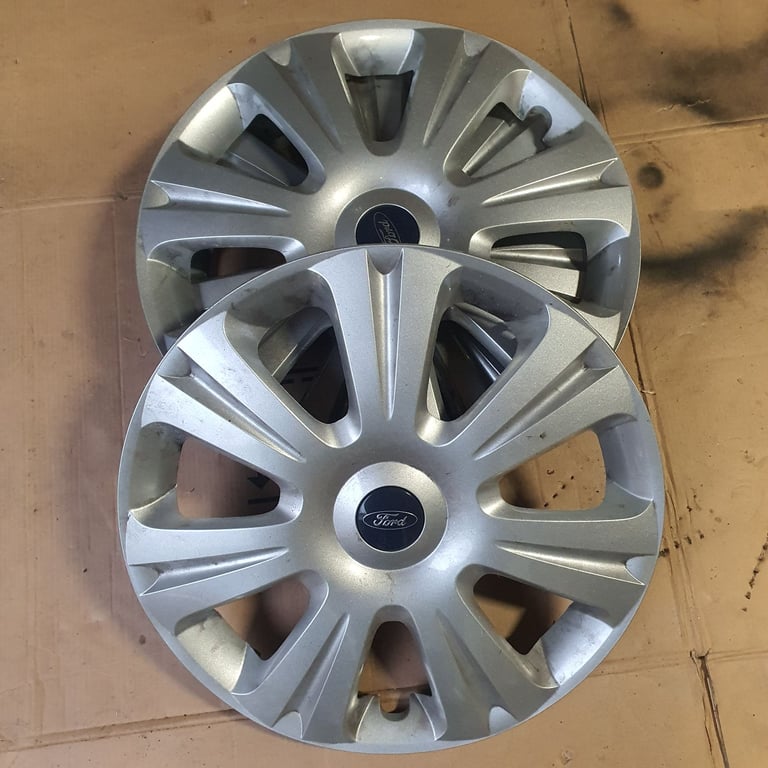 image for Ford centre cups 15"