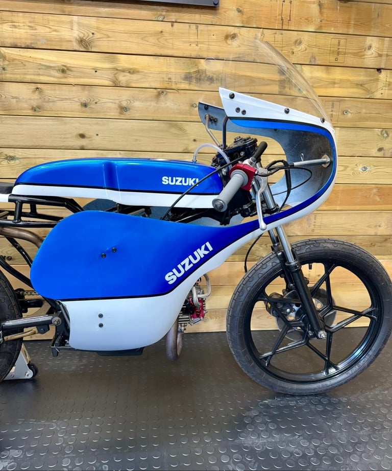 Suzuki ZR50 race replica / 1984 model / tax and mot exempt 