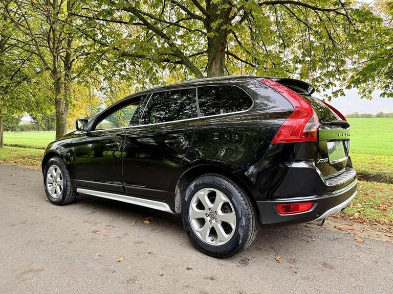  Volvo XC60 T6 Se Awd Estate 3.0 Automatic Petrol Estate Automatic Petrol Estate Petrol Automatic