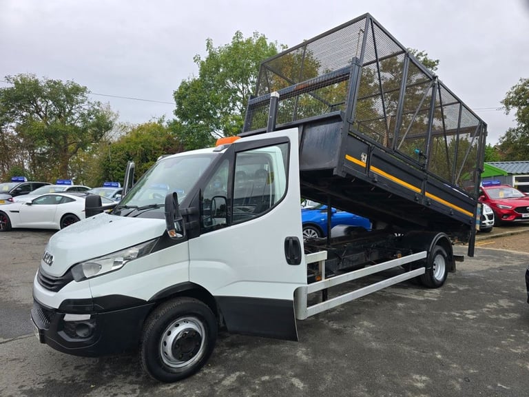 2019 Iveco Daily 3.0D HPI 65C caged Tipper in white, 45,000 miles, 1 owner, Euro 6 ULEZ, 6-s TIPP...