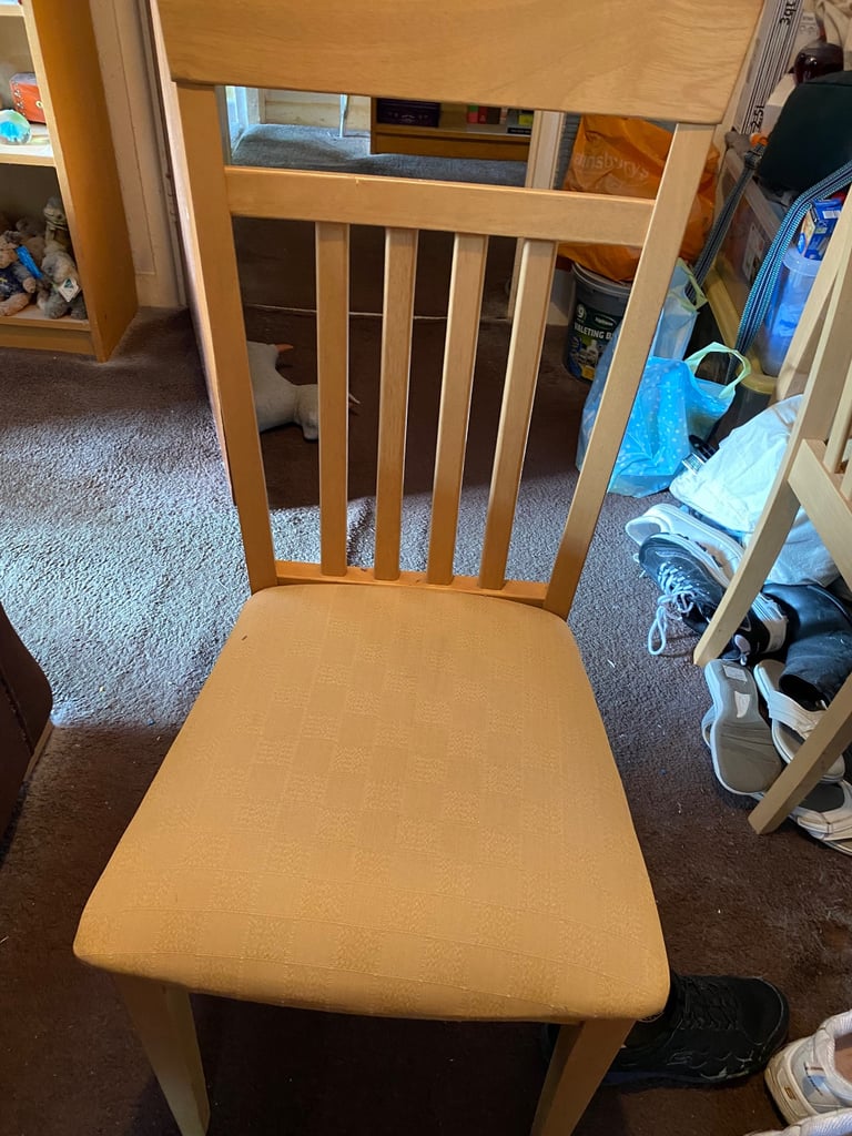 Dining Table and Four Chairs 