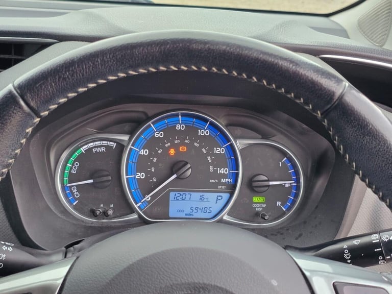 2016 Toyota Yaris 1.5 VVT-h Icon Hatchback 5dr Petrol Hybrid E-CVT Euro 6 (101 ps) Hatchback Hybr...