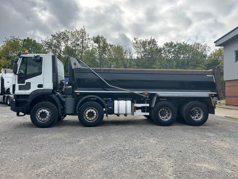 IVECO STRALIS X-WAY 8X4 STEEL TIPPER 2018 – RK68 LXX