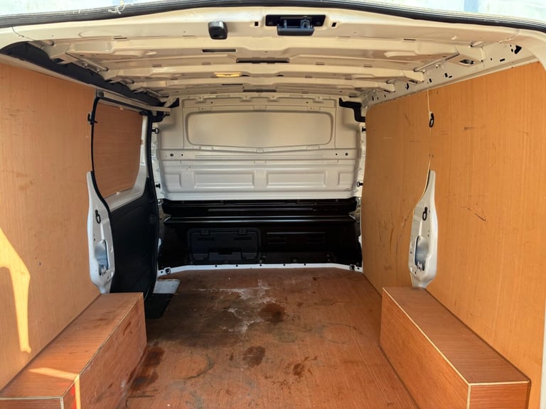 2022 Renault Trafic 2.0 dCi Blue SL28 Business+ L1 H1 Euro 6 (s/s) 5dr PANEL VAN Diesel Manual