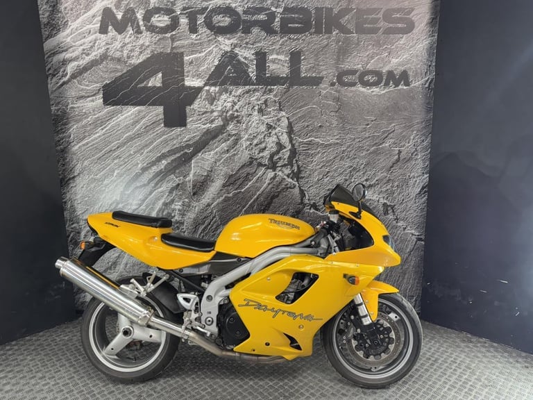 image for TRIUMPH DAYTONA 955 2004