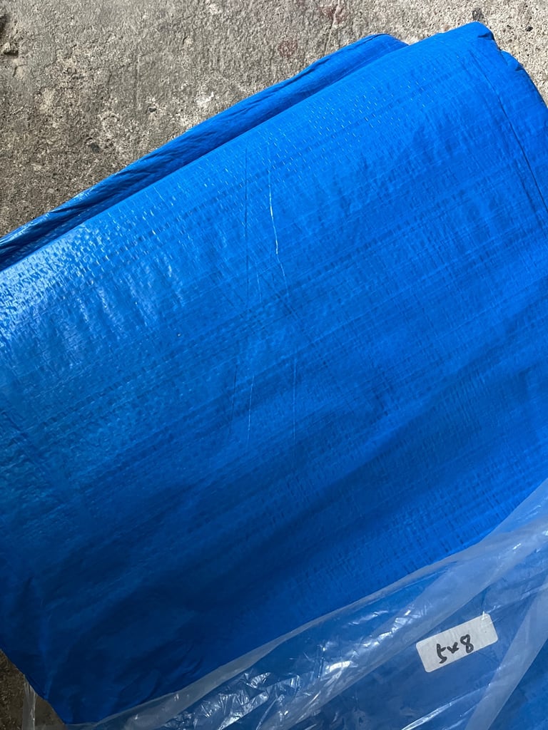 Tarpaulin Heavy Duty Waterproof 10m x 10m Metal Fixing Eyelets & Rope Reinforced Hems