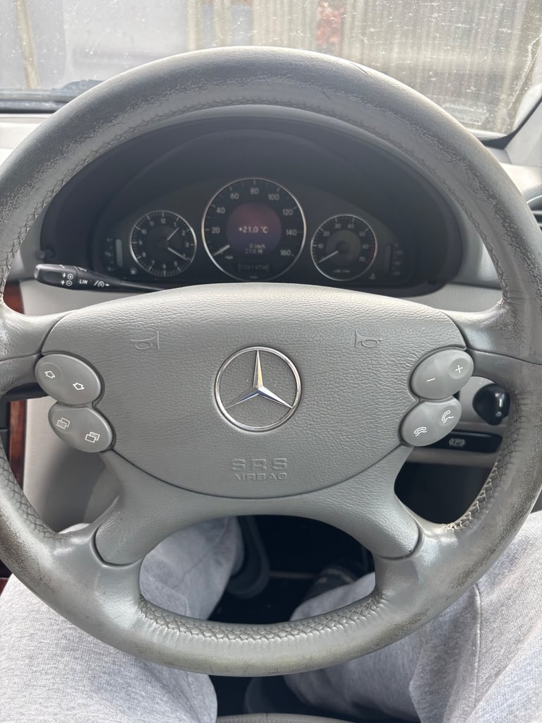 Mercedes-Benz, CLK, Coupe, 2004, Semi-Auto, 3199 (cc), 2 doors