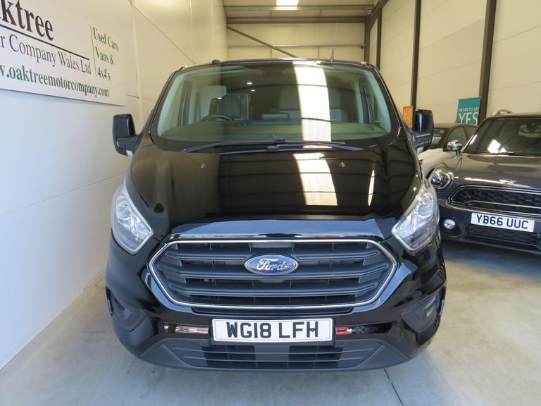 FORD TRANSIT CUSTOM 300 Limited Camper Van - Day Van - Motohome Black Manual Die