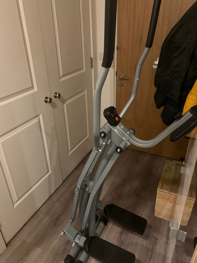 Free - Folding Stepper / Elliptical Trainer with Abdominal Pad (Excellent Condition)