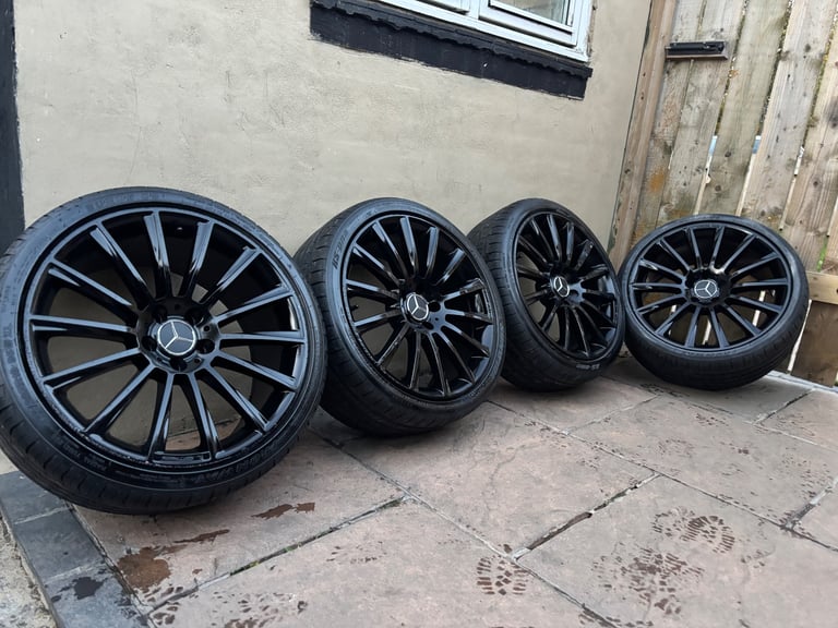Mercedes Staggered 19” AMG Alloy Wheels