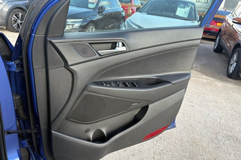 2019 Hyundai TUCSON 1.6 CRDi 136 Premium SE 5dr 2WD DCT SUV DIESEL Automatic