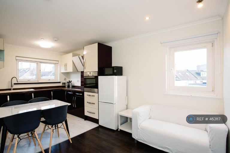 image for 2 bedroom flat in Jute Street, Aberdeen, AB24 (2 bed) (#463117)