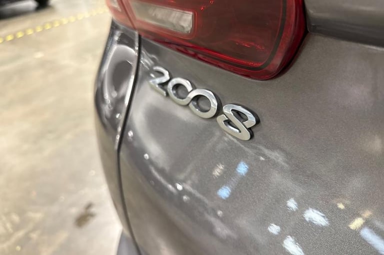 2018 Peugeot 2008 1.2 PureTech Allure Premium 5dr [Start Stop] HATCHBACK PETROL Manual