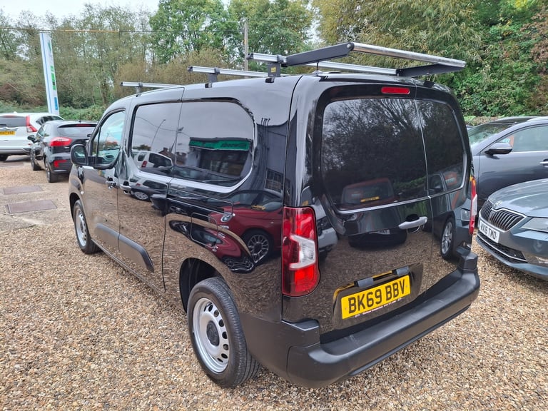 2019 Vauxhall Combo 1.5 Turbo D 2300 Edition Panel Van 6dr Diesel Manual L2 H1