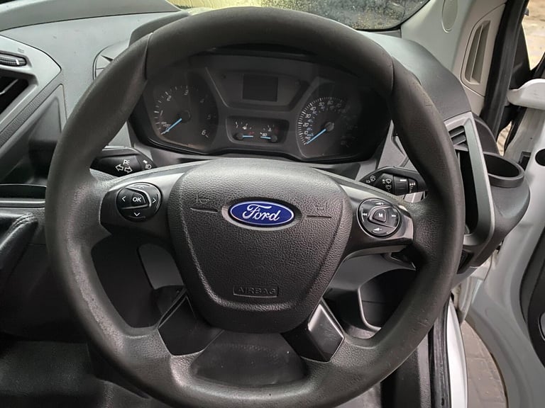 2017 Ford Transit Custom 2.0 TDCi 290 L1 H1 5dr PANEL VAN Diesel Manual