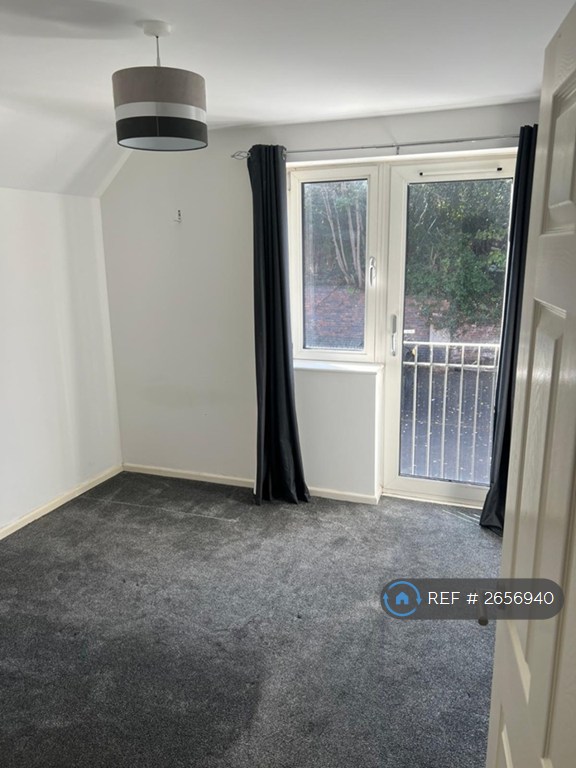 2 bedroom flat in Teesdale Court, Nottingham, NG5 (2 bed) (#2656940)