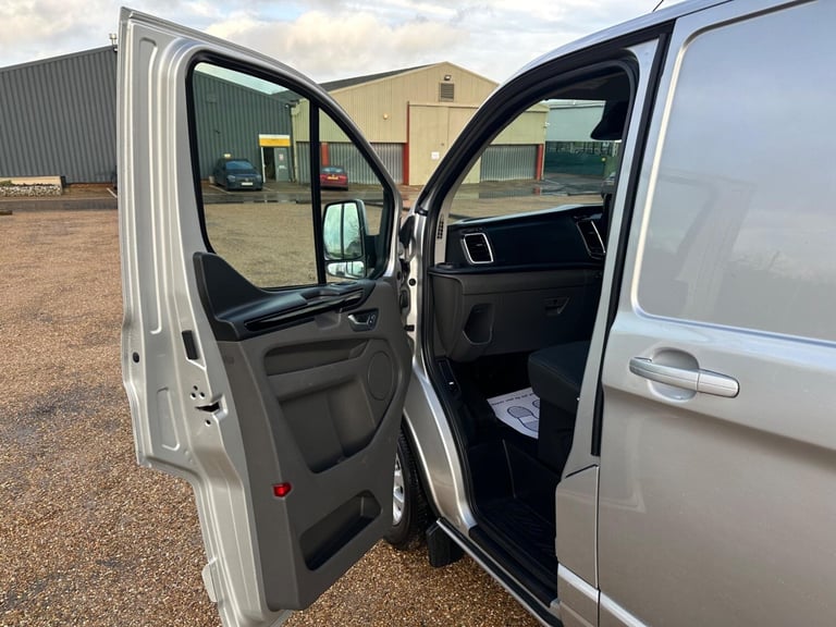 2021 Ford Transit Custom 2.0 300 EcoBlue Limited L2 H1 Euro 6 (s/s) 5dr PANEL VAN Diesel Manual