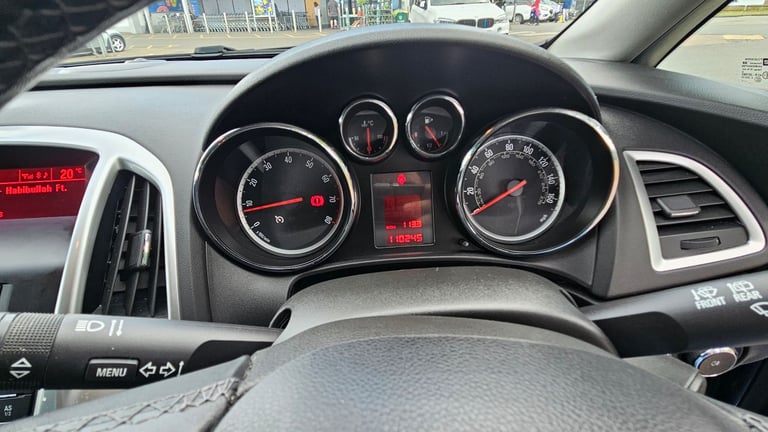 Vauxhall, ASTRA, Hatchback, 2015, Manual, 1598 (cc), 5 doors