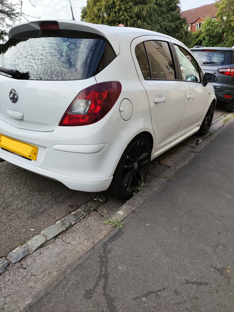 (NEW MOT) VAUXHALL Corsa Limited Edition SXI (5 door Rare)