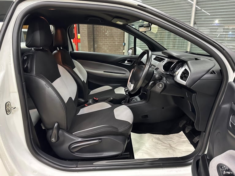 2015 Citroen DS3 1.2 PureTech Dsign 3dr HATCHBACK Petrol Manual