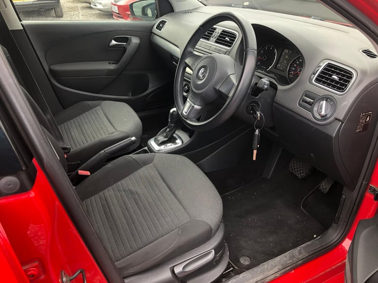 2012 Volkswagen Polo  1 190 CC VOLKS W POLO 6 TSI Petrol