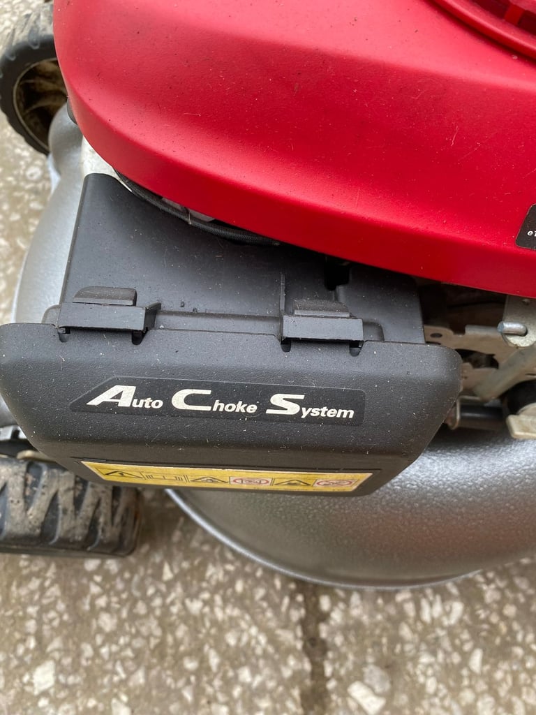 HONDA  IZY 16 INCH SELF PROPELLED LAWNMOWER FPR SALE.