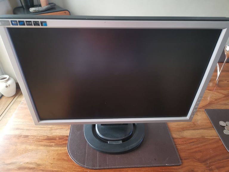 AOC PC Monitor 16' 