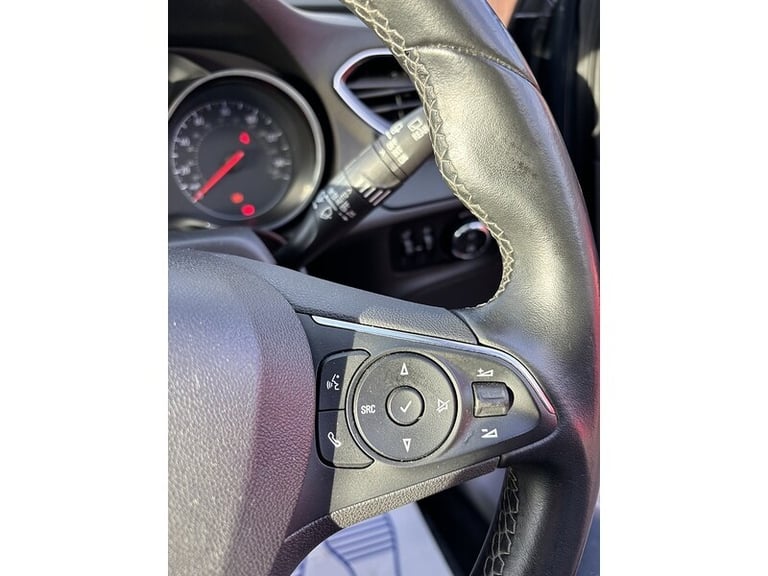 2018 Vauxhall Grandland X Turbo Tech Line Nav SUV Petrol Manual