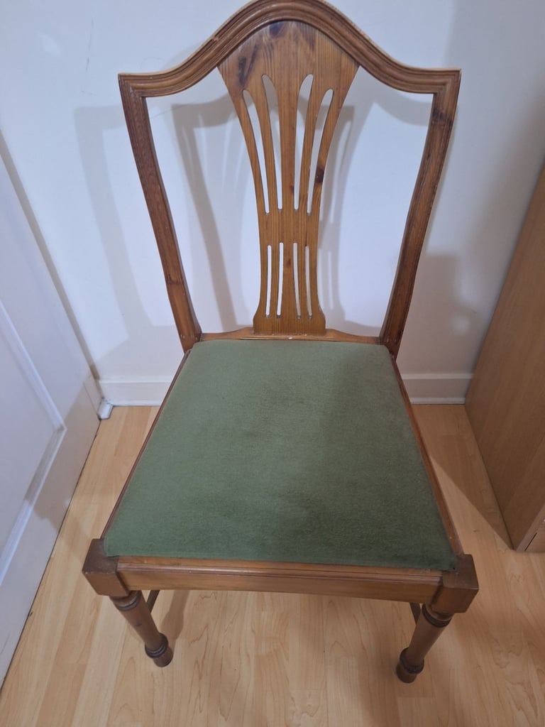 image for 6 x chairs
