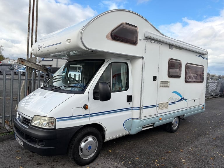 ACE Genova 4 berth 2005 ***NICE CONDITION***