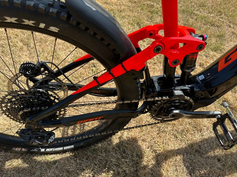 2025 GIANT CYCLES TRANCE E+ XL Pro Frame with Speedbox E-Bike Electric Manual