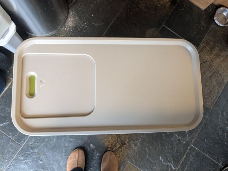 Joseph Joseph kitchen bin very good condition