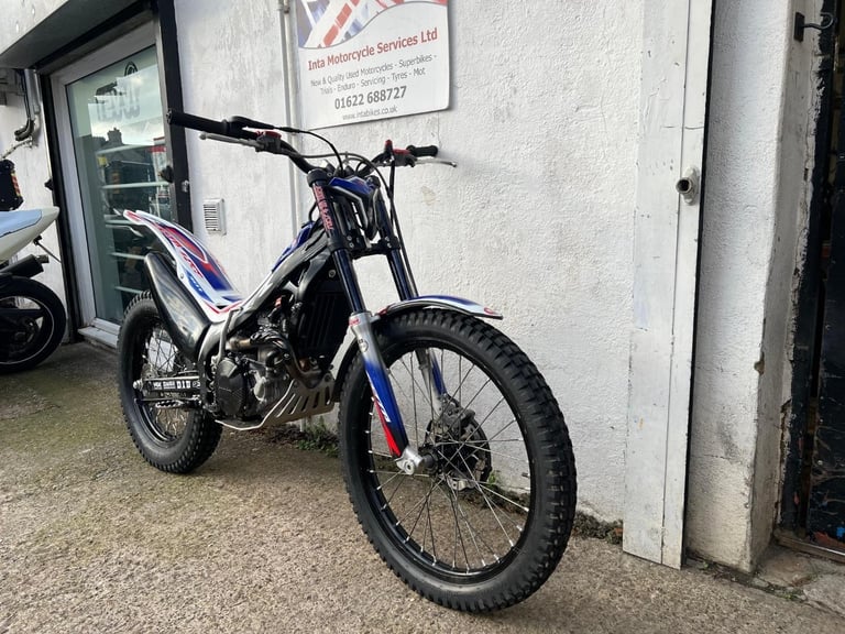 HONDA MONTESA COTA 301RR TRIALS BIKE ROAD REG