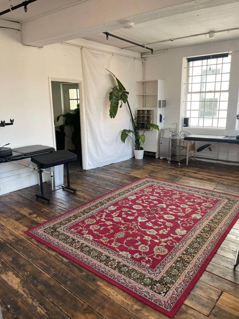 Office Studio Workspace Available Now - Tower Bridge, London SE1