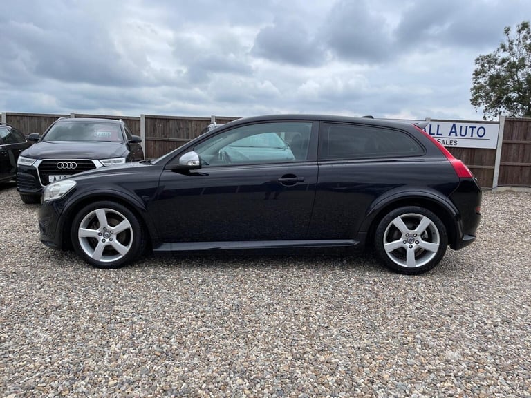 VOLVO C30 2.0 D3 R-Design Sports Coupe Geartronic Euro 5 3dr 2012