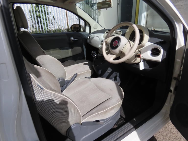 2009 Fiat 500 1.2 Lounge Hatchback 3dr Petrol Manual Euro 5 (s/s) (69 bhp) Hatchback Petrol Manual