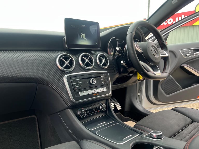 2018 MERCEDES-BENZ A180D AMG LINE 1 OWNER FULL SERVICE HISTORY LOW MILES