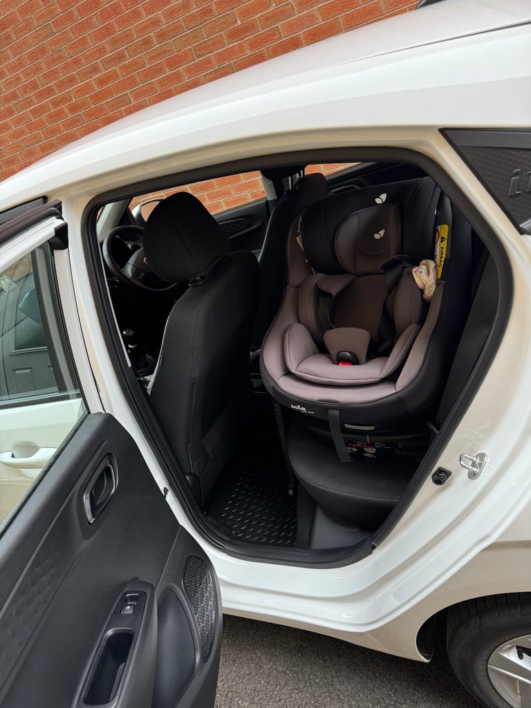 Immaculate  -Hyundai, I10, 5 doors - Like new