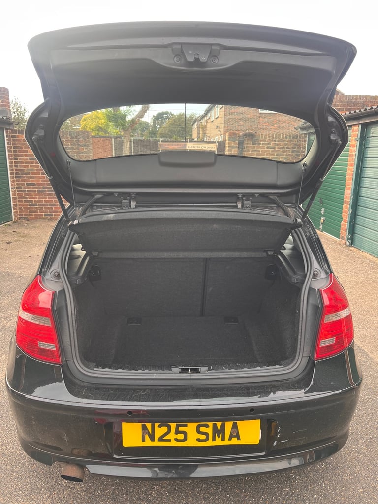 BMW, 1 SERIES, Hatchback, 2008, Semi-Auto, 1599 (cc), 5 doors