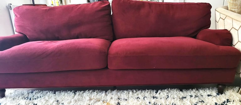 image for Luxury 3 Seater Velvet Sofa in Matte Berry Colour