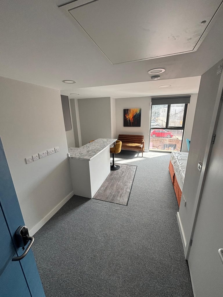 image for Spacious and Cosy Studio for Rent in – WV1 3HL