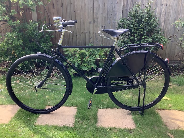 A beautiful Men’s 3 speed Pashley Roadster/town bike