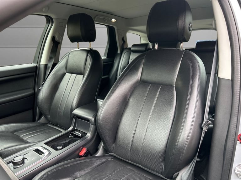 2017 Land Rover Discovery Sport 2.0 TD4 HSE SUV 5dr Diesel Auto 4WD Euro 6 (s/s) (180 ps) ESTATE ...