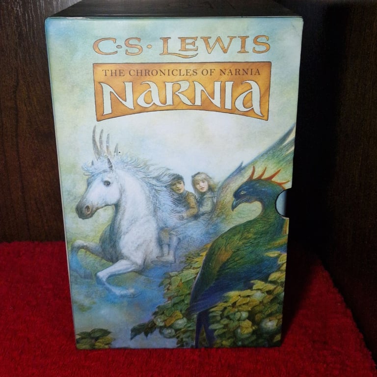 C.S. Lewis – The Chronicles of Narnia 7 Book Hardback Box Set (Ted Smart / Collins, £90 RRP)