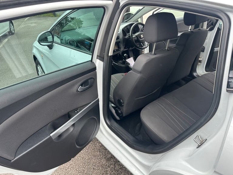 2012 SEAT Leon 1.2 TSI SE Copa Hatchback 5dr Petrol Manual Euro 5 (s/s) (105 ps) Hatchback Petrol...