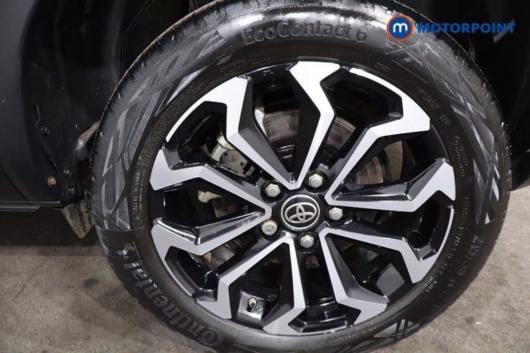 2023 Toyota Yaris Cross 1.5 Hybrid Design 5dr CVT Estate Hybrid Automatic