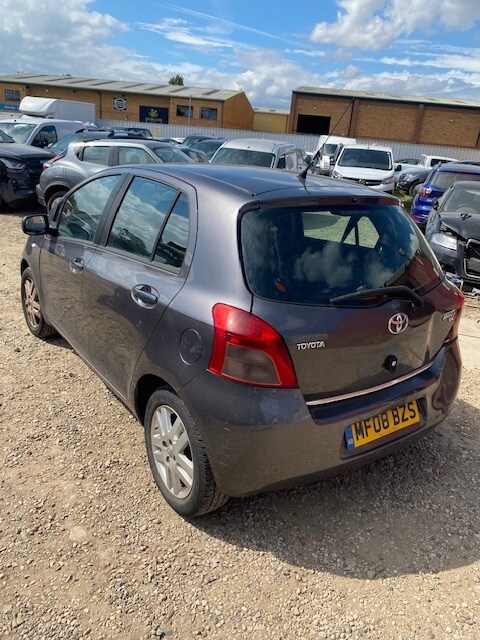 2008 Toyota Yaris 1.3 VVT-i TR 5dr DAMAGED REPAIRABLE SALVAGE HATCHBACK Petrol Manual - Image 5