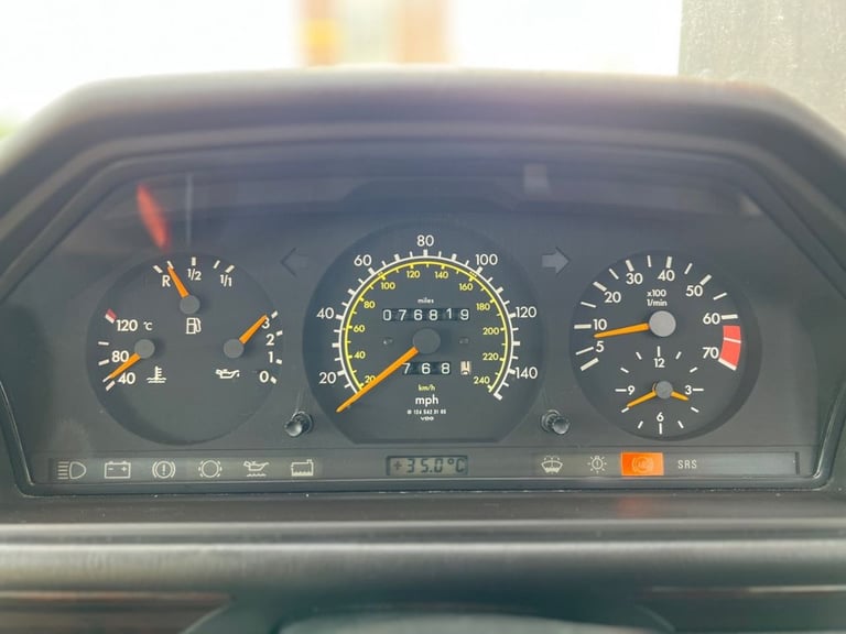 1997 P MERCEDES-BENZ E-CLASS 2.2 E220 2D AUTO 150 BHP