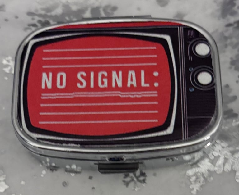 image for vintage style , pill box 