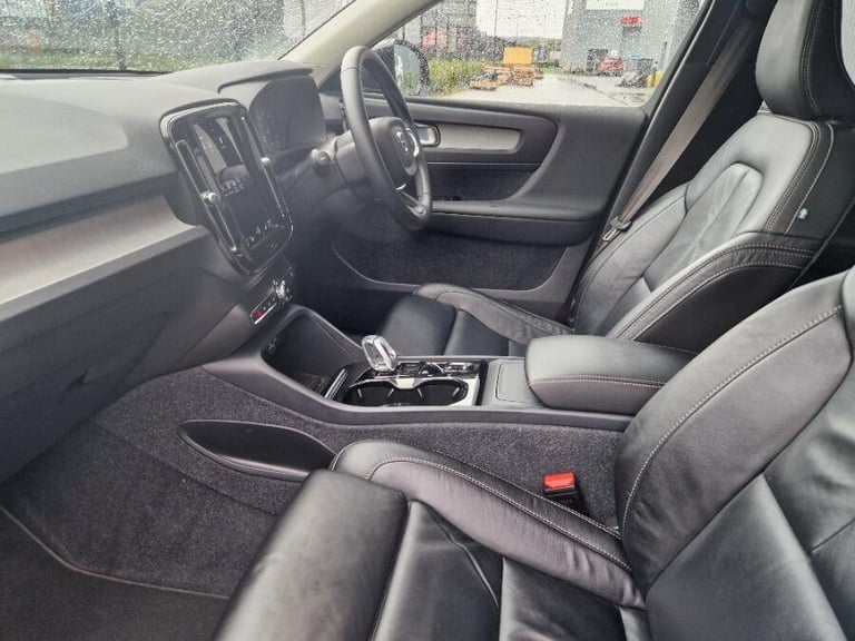 2022 Volvo XC40 2.0 B4 MHEV Inscription Pro SUV 5dr Petrol Hybrid DCT Auto AWD Euro 6 (s/s) ESTAT...